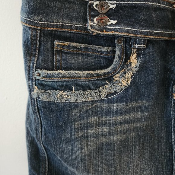 Von Dutch Mini Jean Skirt, Size Medium - Picture 8 of 8